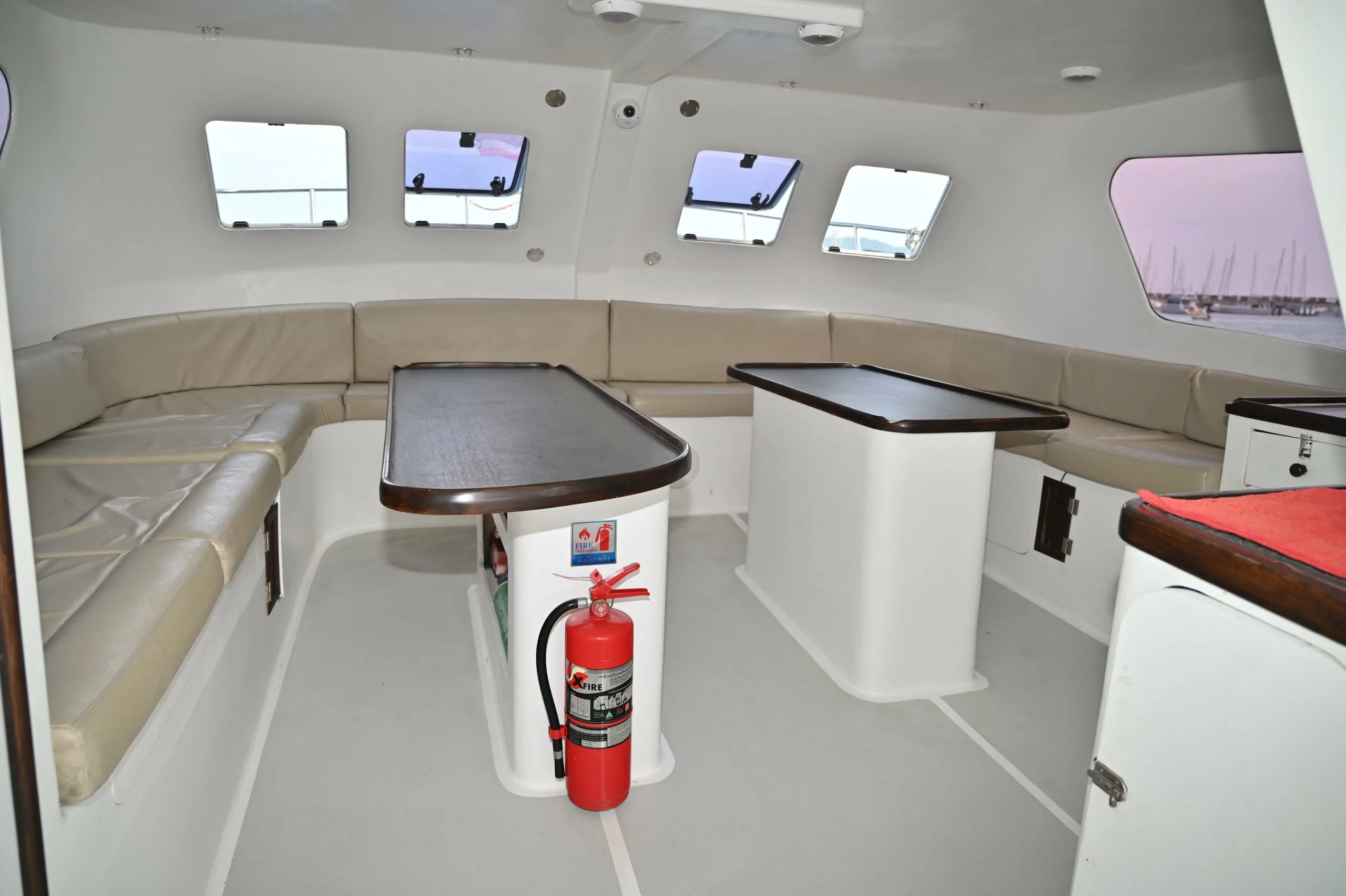 Private snorkeling trip cabin - Phuket Snorkeling Tours