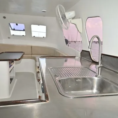 Private snorkeling trip cabin - Phuket Snorkeling Tours