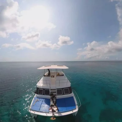 Phuket snorkeling trips & boat hire