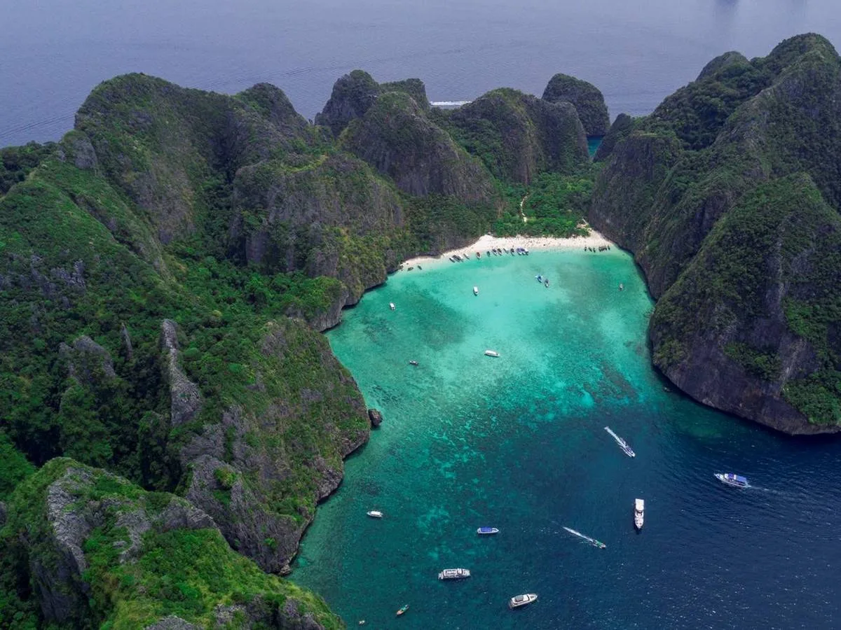 Sunrise-Phi-Phi-Trip-from-Phuket-